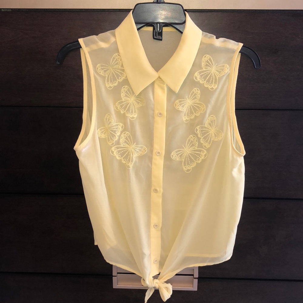 Forever 21 | Yellow Button Up Blouse
